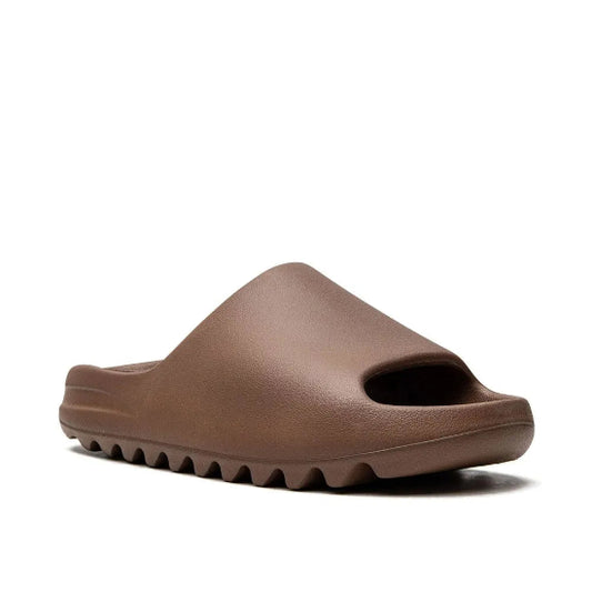Yeezy alide brown