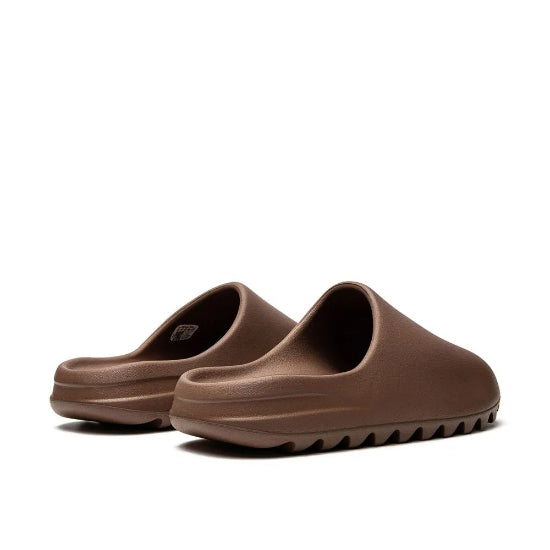 Yeezy alide brown