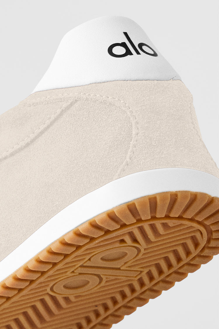 Alo Sunset Sneaker – Sand Dune