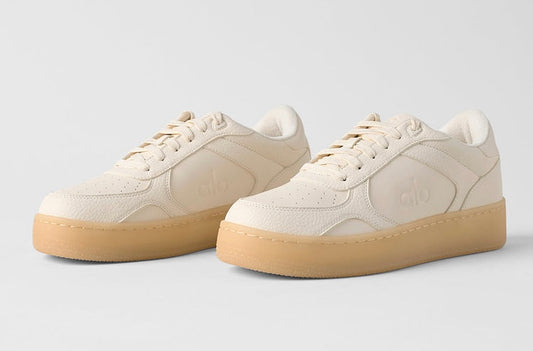 Alo Recovery Mode Sneaker – Cream / Gum Sole